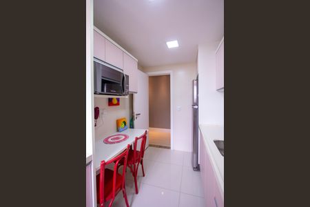 Apartamento à venda com 90m², 2 quartos e 2 vagasCozinha