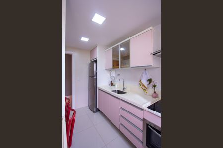 Apartamento à venda com 90m², 2 quartos e 2 vagasCozinha