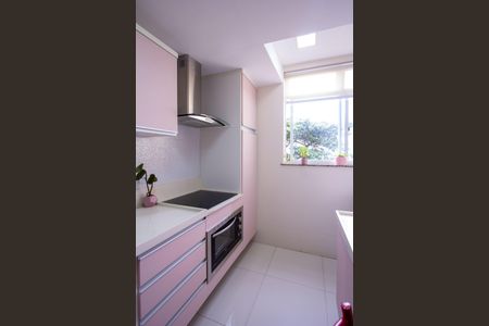 Apartamento à venda com 90m², 2 quartos e 2 vagasCozinha