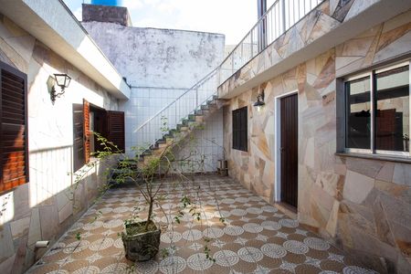 Casa para alugar com 210m², 4 quartos e 2 vagasQuintal