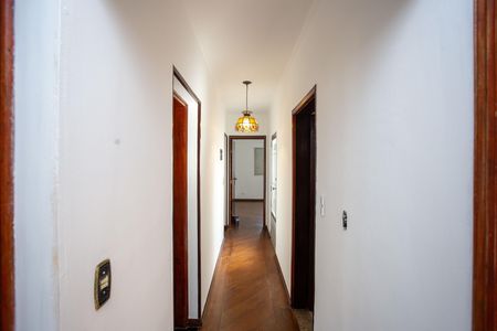 Casa para alugar com 210m², 4 quartos e 2 vagasCorredor