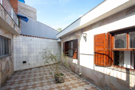 Casa para alugar com 210m², 4 quartos e 2 vagasQuintal