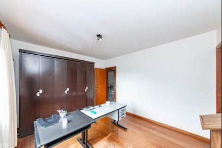 Casa para alugar com 760m², 4 quartos e 8 vagas Casa para alugar com 760m², 4 quartos e 8 vagasSuíte 3