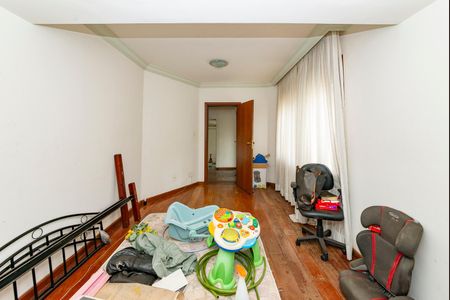 Casa para alugar com 760m², 4 quartos e 8 vagas Casa para alugar com 760m², 4 quartos e 8 vagasEscritório