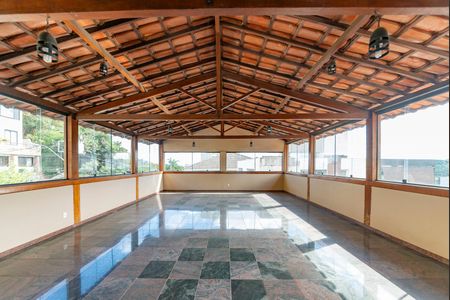 Casa para alugar com 760m², 4 quartos e 8 vagas Casa para alugar com 760m², 4 quartos e 8 vagasEspaço de Festas