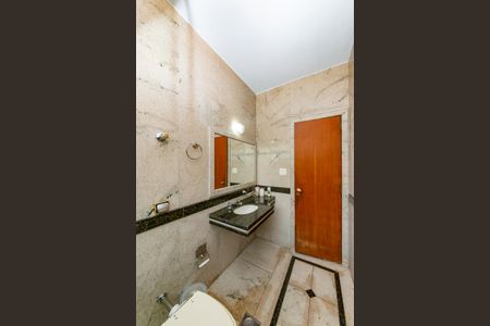 Casa para alugar com 760m², 4 quartos e 8 vagas Casa para alugar com 760m², 4 quartos e 8 vagasBanheiro Social