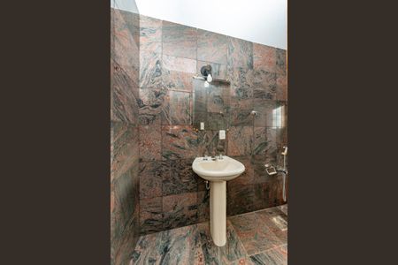 Casa para alugar com 760m², 4 quartos e 8 vagas Casa para alugar com 760m², 4 quartos e 8 vagasBanheiro da Suíte 3