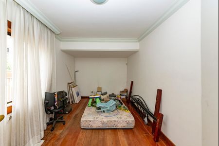 Casa para alugar com 760m², 4 quartos e 8 vagas Casa para alugar com 760m², 4 quartos e 8 vagasEscritório