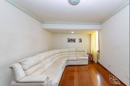 Casa para alugar com 760m², 4 quartos e 8 vagas Casa para alugar com 760m², 4 quartos e 8 vagasSala 3