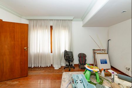 Casa para alugar com 760m², 4 quartos e 8 vagas Casa para alugar com 760m², 4 quartos e 8 vagasEscritório