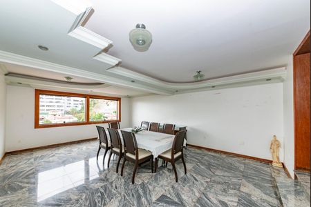 Casa para alugar com 760m², 4 quartos e 8 vagas Casa para alugar com 760m², 4 quartos e 8 vagasSala 2