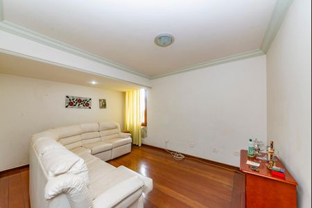 Casa para alugar com 760m², 4 quartos e 8 vagas Casa para alugar com 760m², 4 quartos e 8 vagasSala 3