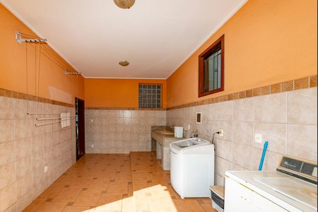 Casa para alugar com 760m², 4 quartos e 8 vagas Casa para alugar com 760m², 4 quartos e 8 vagasÁrea de Serviço