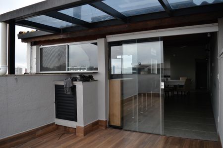 Apartamento à venda com 148m², 3 quartos e 2 vagas Apartamento à venda com 148m², 3 quartos e 2 vagasCobertura