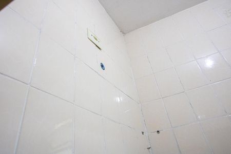 Casa à venda com 140m², 3 quartos e 2 vagasBanheiro