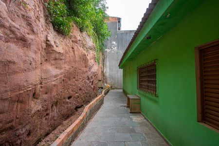 Casa à venda com 140m², 3 quartos e 2 vagasCorredor