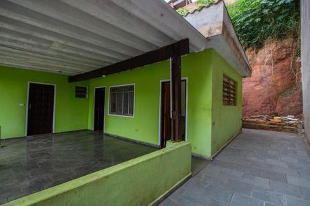 Casa à venda com 140m², 3 quartos e 2 vagasCorredor