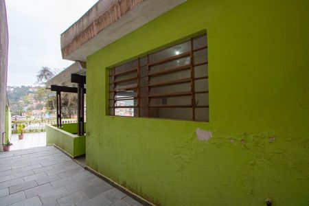 Casa à venda com 140m², 3 quartos e 2 vagasCorredor