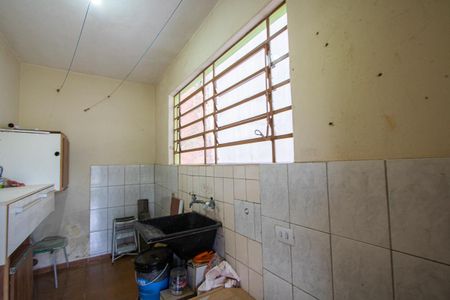 Casa à venda com 140m², 3 quartos e 2 vagasÁrea de serviço