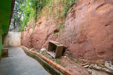 Casa à venda com 140m², 3 quartos e 2 vagasCorredor