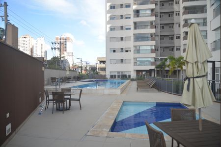 Apartamento à venda com 103m², 3 quartos e 2 vagasÁrea comum - Piscina