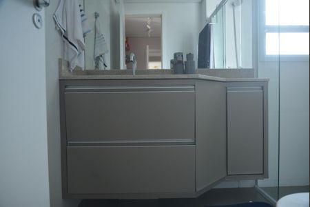 Apartamento à venda com 103m², 3 quartos e 2 vagasBanheiro da Suíte 2