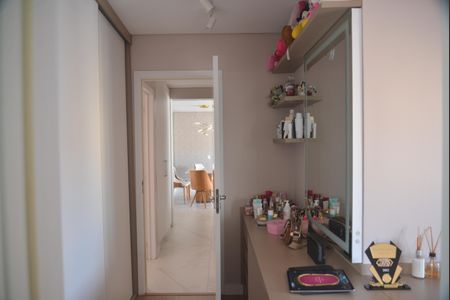 Apartamento à venda com 103m², 3 quartos e 2 vagasQuarto Suíte 2