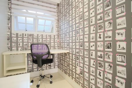 Casa à venda com 150m², 3 quartos e 2 vagasEscritório