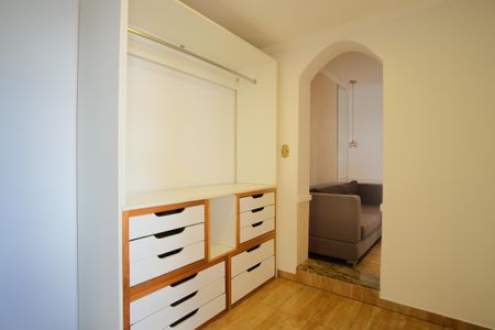 Casa à venda com 150m², 3 quartos e 2 vagasCloset da Suíte