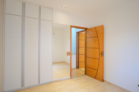 Casa à venda com 150m², 3 quartos e 2 vagasQuarto 2