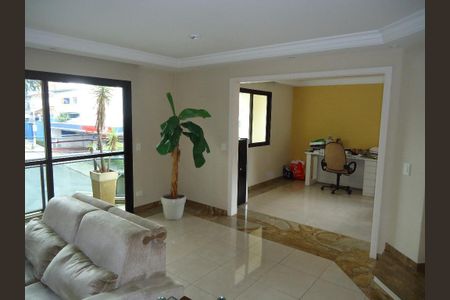 Apartamento à venda com 246m², 4 quartos e 3 vagas