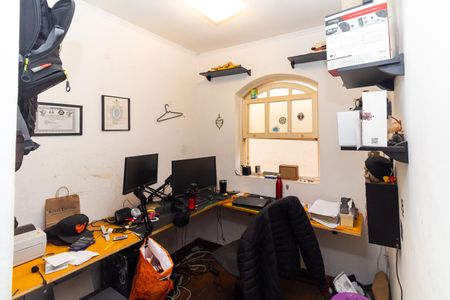 Casa à venda com 294m², 4 quartos e 4 vagas Casa à venda com 294m², 4 quartos e 4 vagasCasa 3 Escrtitório