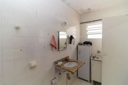 Casa à venda com 294m², 4 quartos e 4 vagas Casa à venda com 294m², 4 quartos e 4 vagasCasa 1 Banheiro