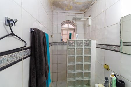 Casa à venda com 294m², 4 quartos e 4 vagas Casa à venda com 294m², 4 quartos e 4 vagasCasa 3 Banheiro 1