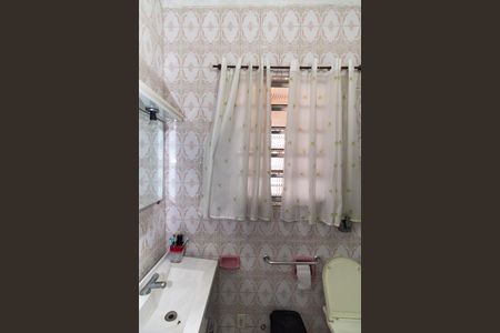 Casa à venda com 294m², 4 quartos e 4 vagas Casa à venda com 294m², 4 quartos e 4 vagasCasa 2 Banheiro