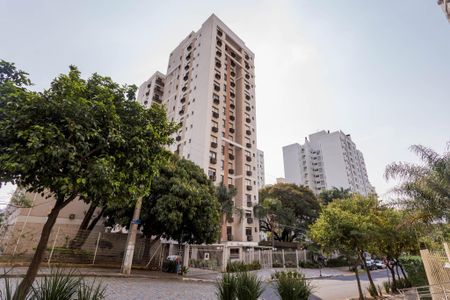 Apartamento para alugar com 80m², 2 quartos e 1 vagaFachada