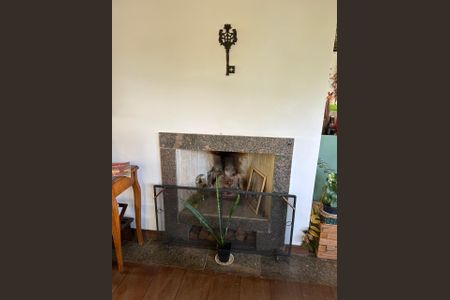 Casa de condomínio para alugar com 560m², 4 quartos e 3 vagas Casa de condomínio para alugar com 560m², 4 quartos e 3 vagasSala