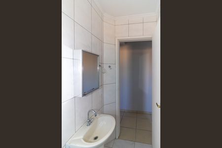 Apartamento para alugar com 60m², 2 quartos e sem vaga Apartamento para alugar com 60m², 2 quartos e sem vagaBanheiro