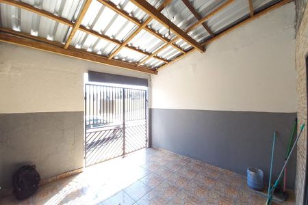 Casa para alugar com 60m², 2 quartos e 1 vaga Casa para alugar com 60m², 2 quartos e 1 vagaGaragem