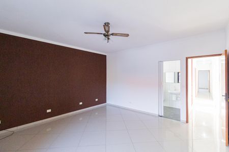 Casa à venda com 260m², 3 quartos e 2 vagasSuíte