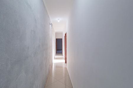 Casa à venda com 260m², 3 quartos e 2 vagasCorredor interno