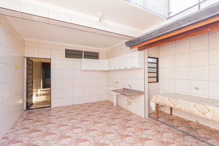 Casa à venda com 260m², 3 quartos e 2 vagasÁrea de serviço
