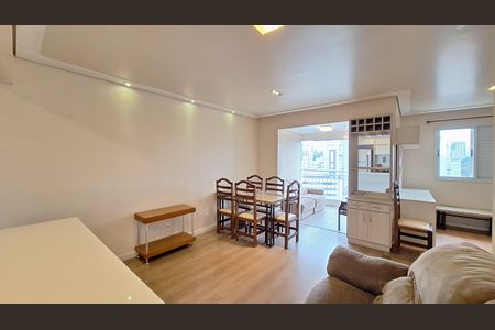 Apartamento para alugar com 70m², 2 quartos e 1 vaga Apartamento para alugar com 70m², 2 quartos e 1 vagaSala