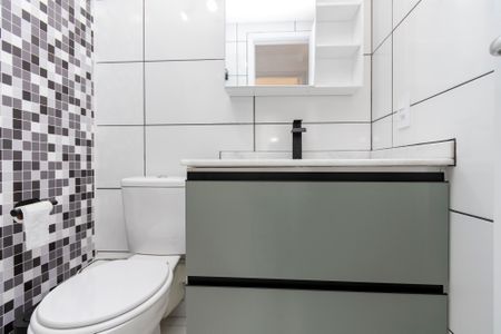 Apartamento para alugar com 45m², 2 quartos e 1 vaga Apartamento para alugar com 45m², 2 quartos e 1 vagaBanheiro