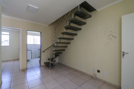 Apartamento à venda com 120m², 2 quartos e 1 vaga Apartamento à venda com 120m², 2 quartos e 1 vagaSala