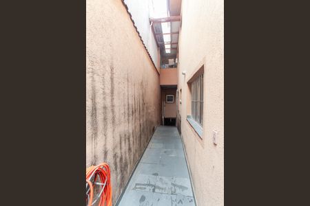 Casa à venda com 450m², 3 quartos e 2 vagasCorredor