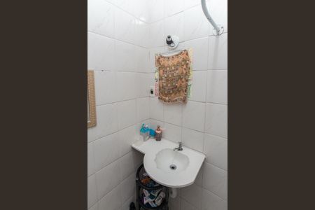 Casa à venda com 450m², 3 quartos e 2 vagasCasa 1 - Banheiro