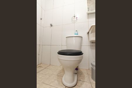 Casa à venda com 450m², 3 quartos e 2 vagasCasa 2 - Banheiro