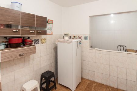 Casa à venda com 450m², 3 quartos e 2 vagasCasa 1 - Cozinha e Área de Serviço