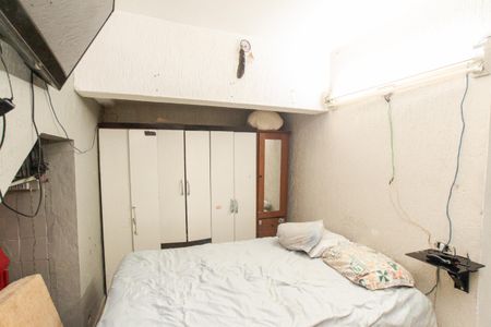 Casa à venda com 450m², 3 quartos e 2 vagasCasa 2 - Quarto